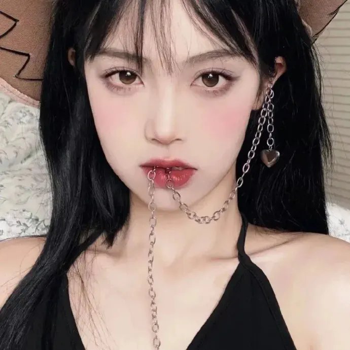 女高怪谈5：结伴自杀